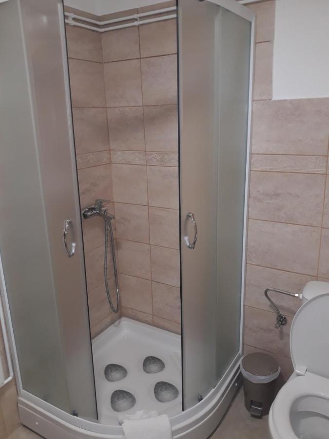 Ferienwohnung Rita Apartman & Studio Zrenjanin Exterior foto